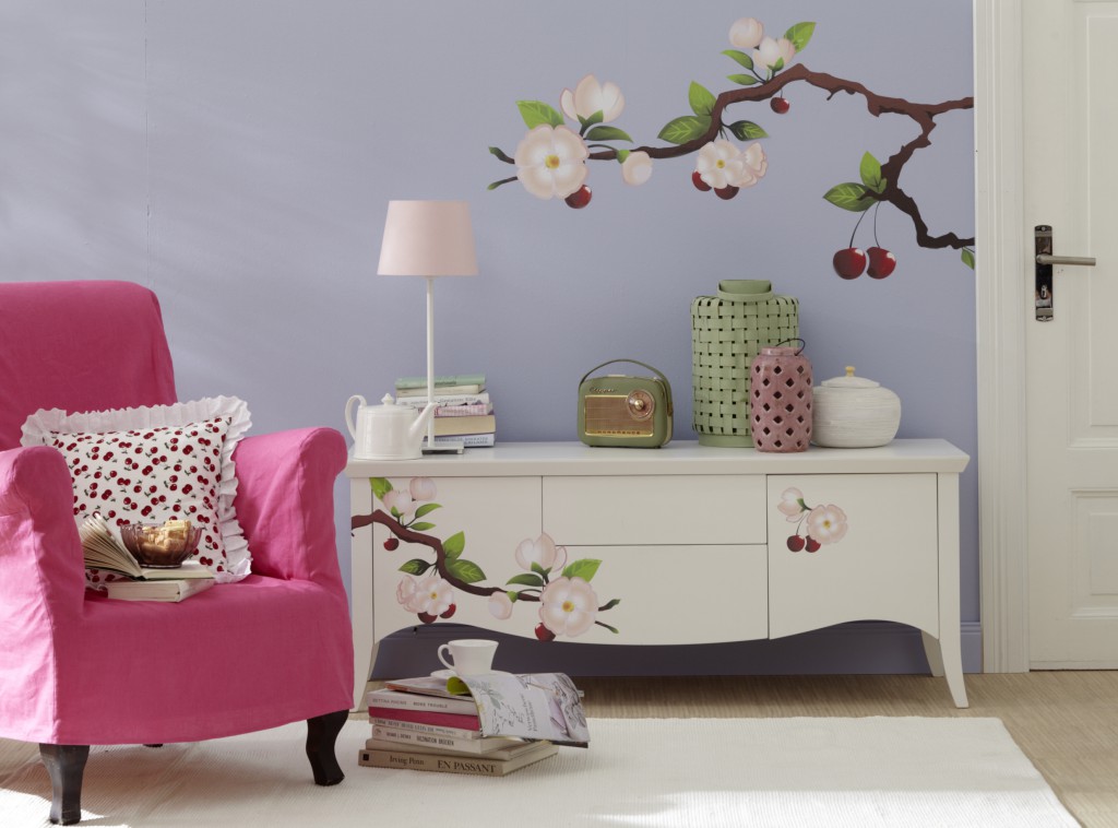 Tolle Tattoos für Wand und Möbel